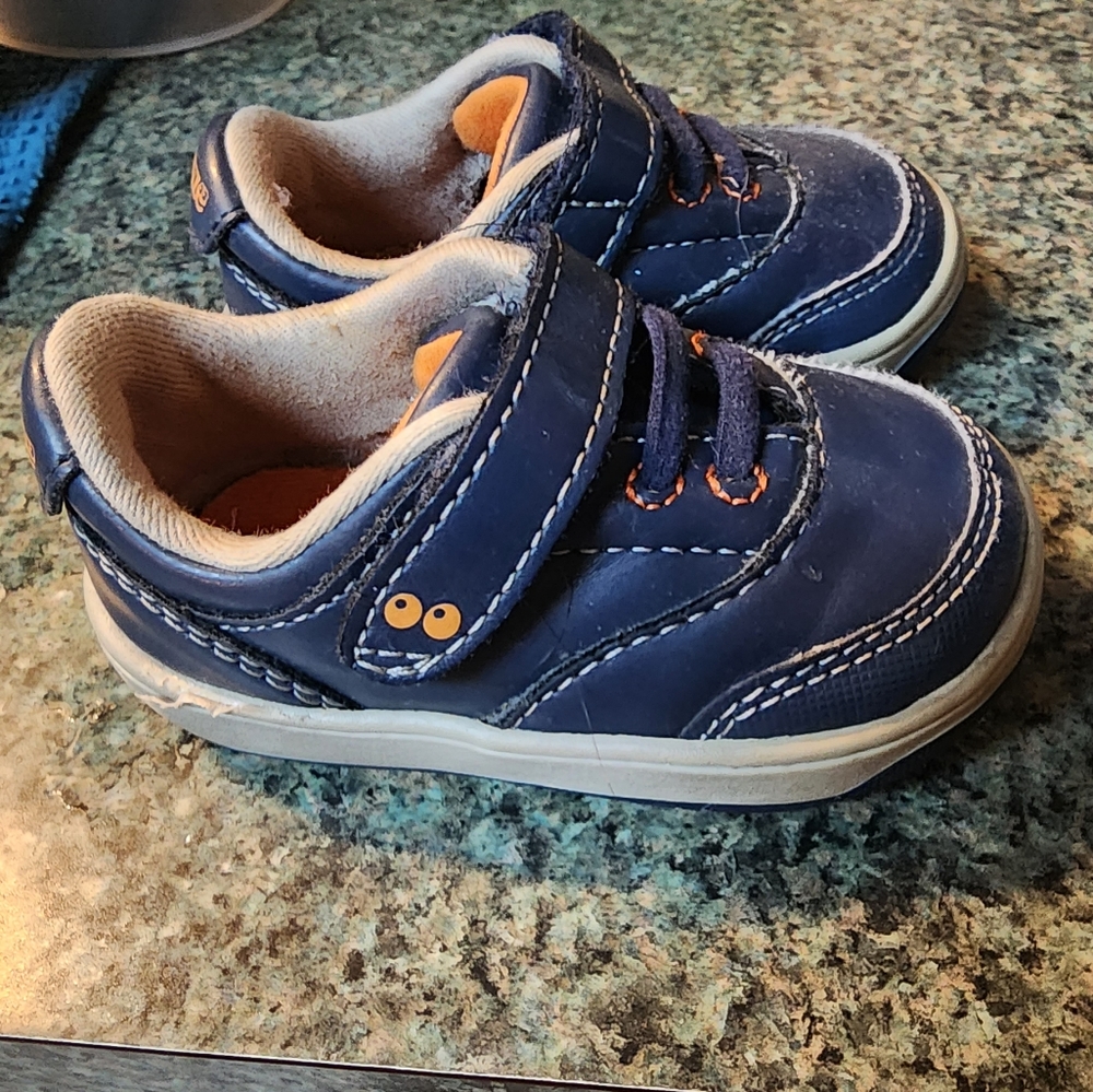 Stride Rite Crib shoes
